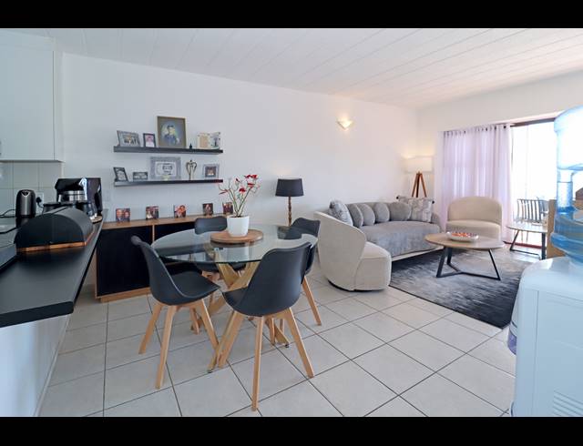 2 BEDROOM APARTMENT FOR SALE IN NORTHCLIFF